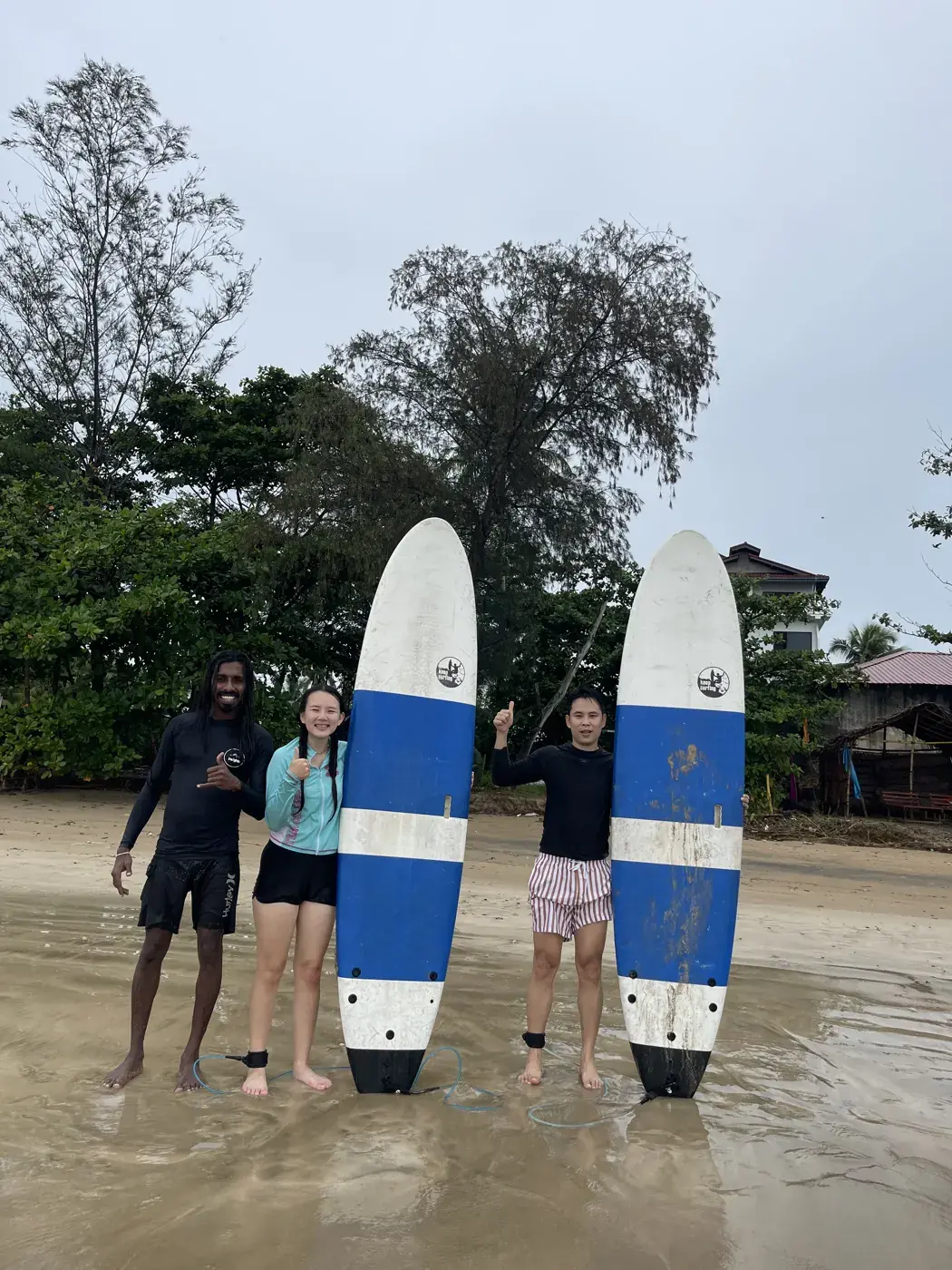 Group surf lesson